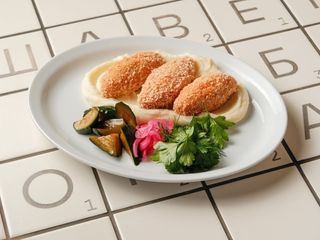 КОТЛЕТИ ПО-КИЇВСЬКИ з сиром чеддер, картопляним пюре (360g)