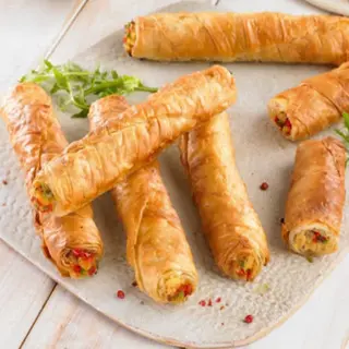 Tapa Rollitos De Primavera Vegetariano Con Salsa Agridulce (3 Uds.)