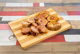 Muslo relleno de jamón y queso