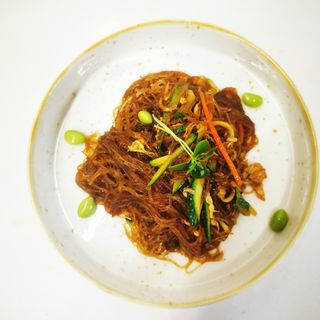 38. Spaghetti di soia con verdure miste