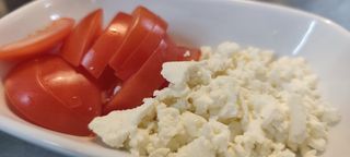 Salata de rosii cu telemea