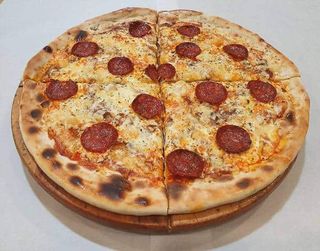 Pizza pikant trokut