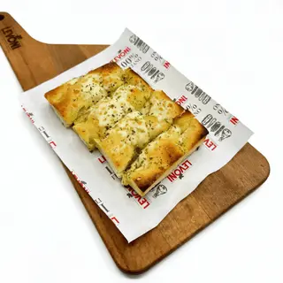 Focaccia Ajo y mozzarella