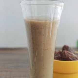 Jus de banan et dattes