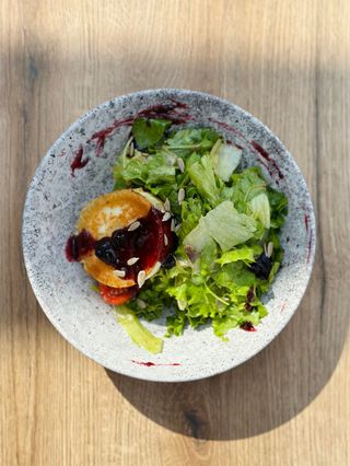 Микс италиански салати с козе сирене (350г)