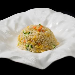 301. Riso saltato con verdure e uova