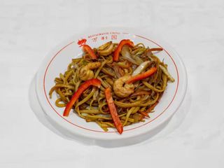 Tallarines fritos con gamba