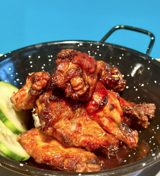 Alitas De Pollo En Salsa De La Casa (10 Uds.)