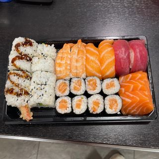 168. Bandeja Variado