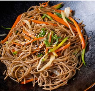 38. Soba con verdure