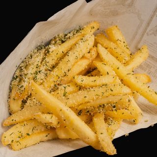 CARTOFI PRAJITI CU PARMESAN 150 GR