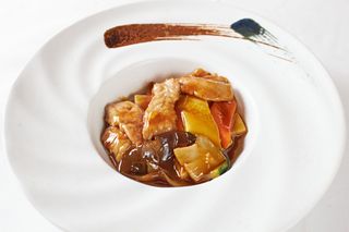 281. Manzo con verdure