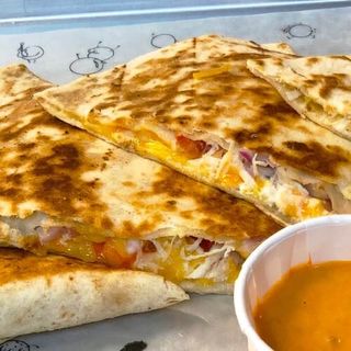 Quesadilla con pollo