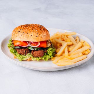 Burger z falafelem