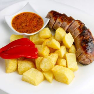 Chorizo Criollo con Patatas a lo Pobre