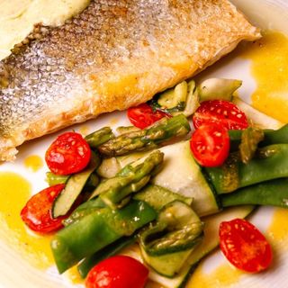 Lubina Con Verduritas