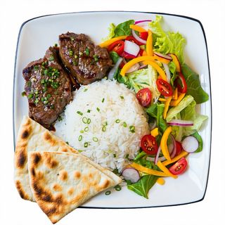 Plato con ternera y arroz