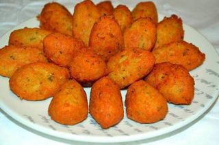 Pastéis de Bacalhau (8 Peças)