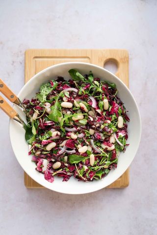 Rikola i crveni radić