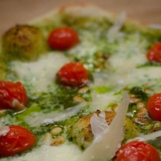pizza pesto