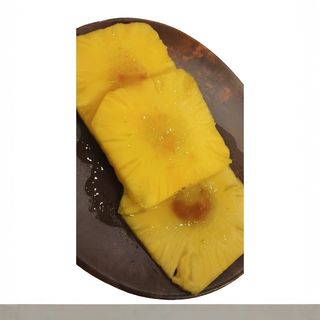 Carpaccio De Piña Con Ron