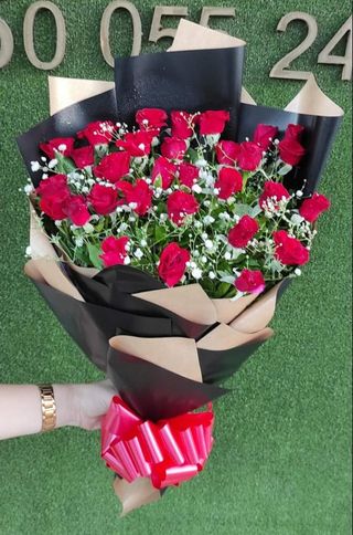 Bouquet Cerise Éclatante