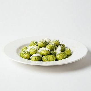 Njoki s puretinom i šparogama