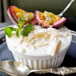 Cheesecake al cioccolato bianco e passion fruit