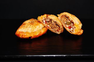 Empanada de carne picante