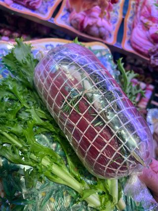 Rollo di vitello con prosciutto e mozzarella 500 g