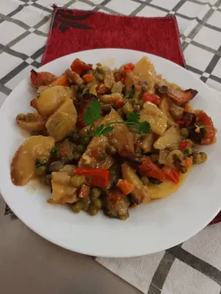 Постен гювеч (300г)