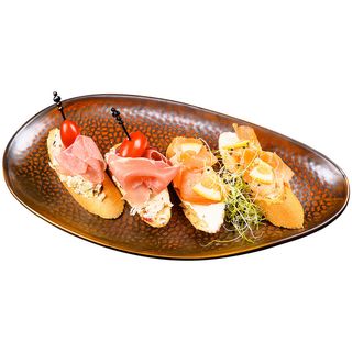 Брускети микс (200г)