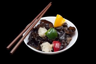 Salata cu urechi de lemn 200g