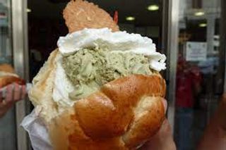Brioche con gelato