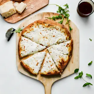 Pizza Extra-Blanca + canette Gratuite 