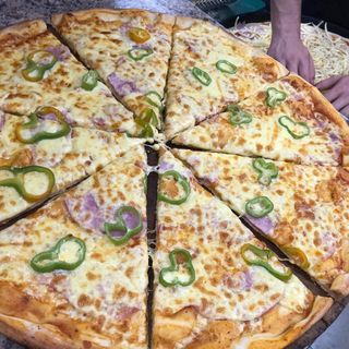 Пица с зелена чушка 