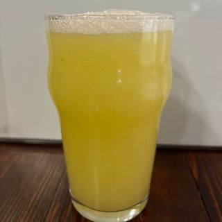 Sumo Natural de Abacaxi Manjericão