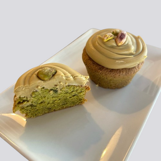 Financier Pistachos Con Praline De Pistacho Matcha
