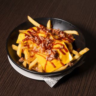 Chili cheese fries