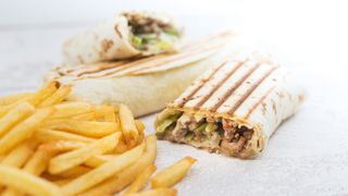 Tacos Escalope Grillée + Frite+Soda 