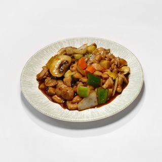 Pollo Con Salsa Kon Pao Picante