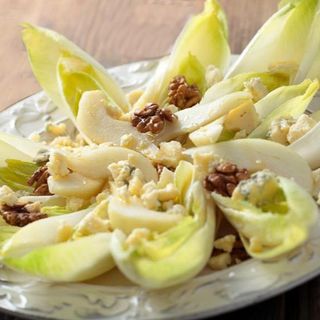 Ensalada Endivias Al Roquefort