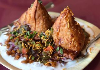 Samosa chat