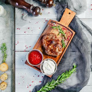 ''Steak'' din ceafa de porc