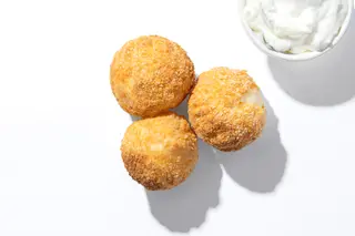 Kroketes Saganaki