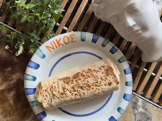 Гірос Курча з молодою кукурудзою та копченою паприкою (320г)