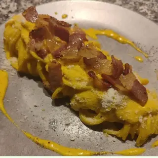 SPAGHETTI ALLA CARBONARA CON TRUFA