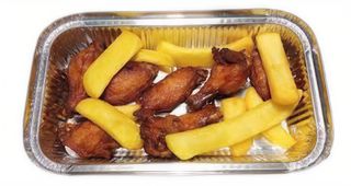 Alitas De Pollo Con Patatas (5 Uds.)