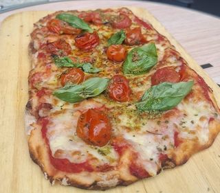 Pinsa Caprese (29 Cm.)