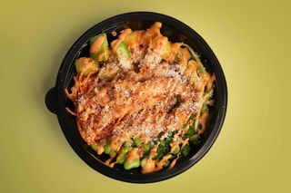 Ljuti Tempura Piletina Bowl + Coca-Cola